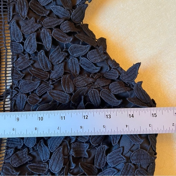 BARDOT  Halter  Lace Dress Knee Length Sheath Size 6 - Picture 7 of 10